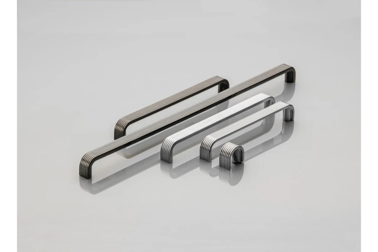 Uchwyt znalowy VETA C=320mm chrom