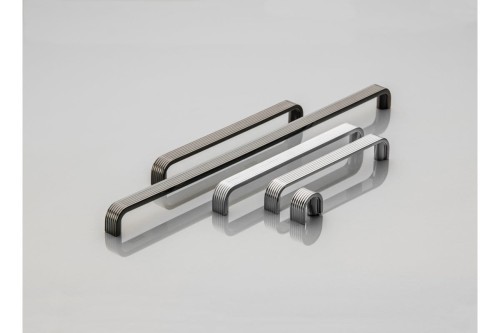 Uchwyt znalowy VETA C=320mm czarny chrom