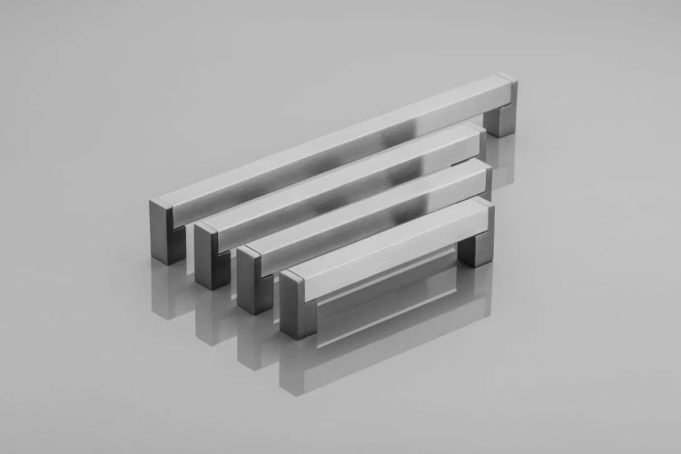 Uchwyt meblowy 334 l=320 mm inox