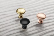 TERNI_GZ-TERNI-1-15_galka_Terni_miedz_GZ-TERNI-1-16_galka_Terni_zloto_szczotkowane_GZ-TERNI-1-20_galka_20MTerni_czarny_mat.jpg