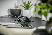 Przedłużacz biurkowy wpuszczany AVARO 1x gniazdo french 2xUSB A kabel 1.5m srebrny
