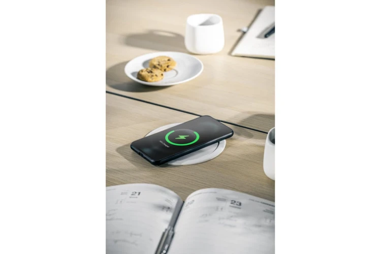 Przedłużacz biur wpuszcz COMFORT PLUS 120mm4x gn french2xUSB.2xRJ45ład indu 5Wprzew 15biały