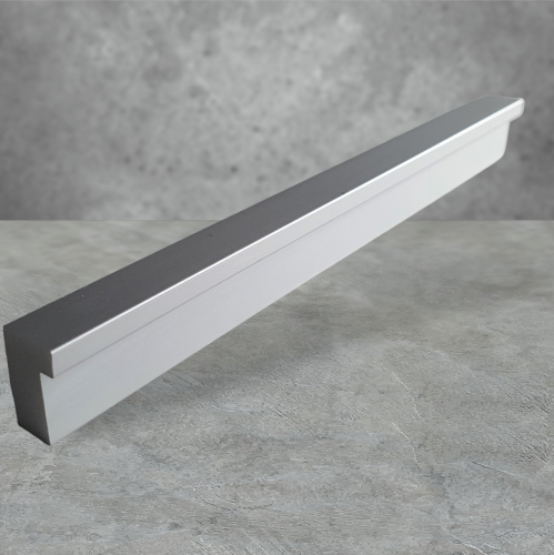 Uchwyt UM-472 L-128 A6 aluminium