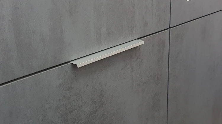 Uchwyt krawędziowy RU 9/L 200 aluminium
