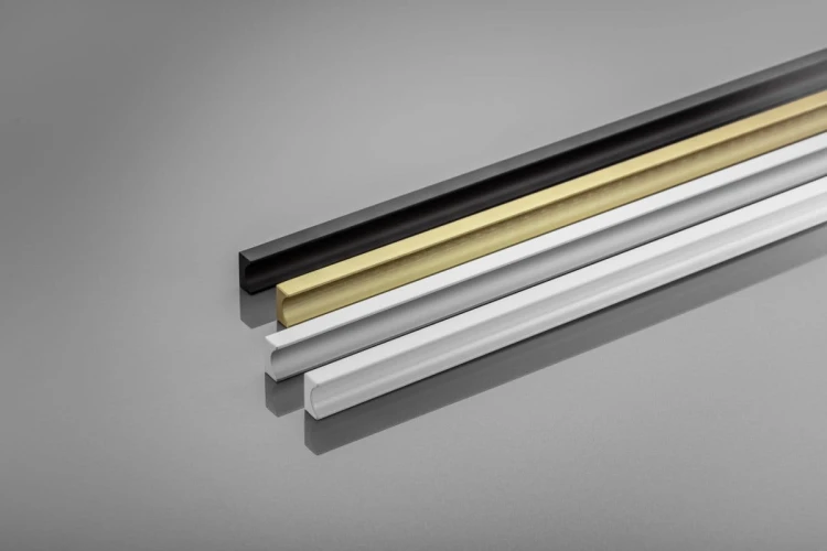 Uchwyt meblowy GTV GROOVE LONG, C=3x352 mm, L=1200 mm, Al, biały mat