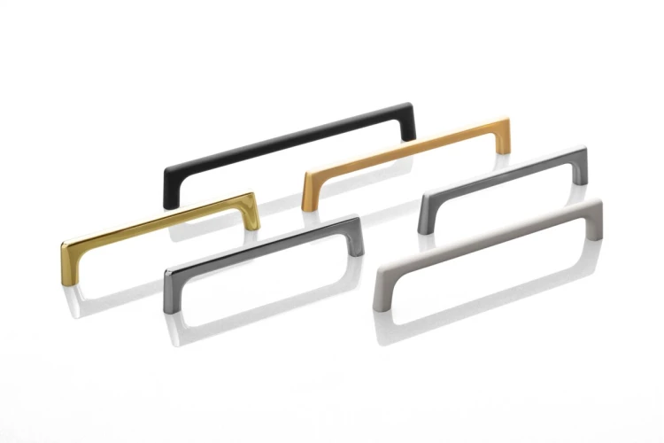 OCTAVIO_family_white_bg_2.aa7a78dd